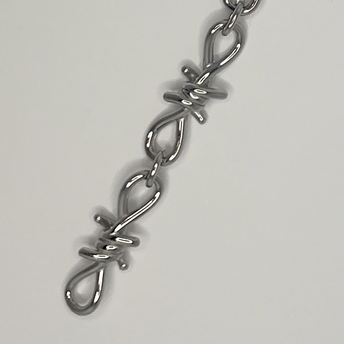 Barbed wire keyring